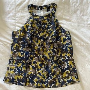 Classy elegant Ann Taylor Top -Unique -2 button closure -fully lined